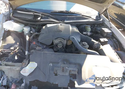 2000 Lincoln Town Car Signature z USA, uszkodzony, nr VIN 1LNHM82W1YY832463